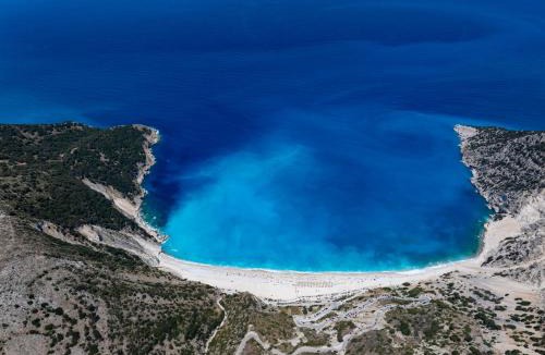 Dhrakata House | Villa Ourania near Myrtos