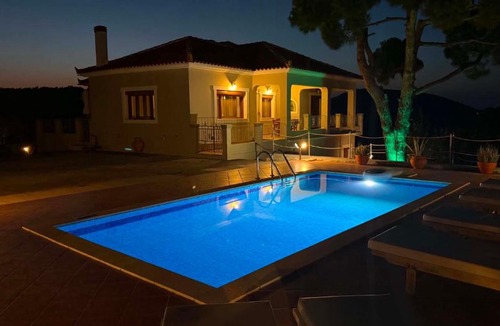 Skopelos Villa | Villa Ouranos in Pefkias