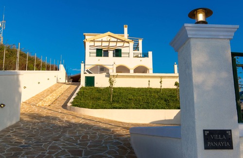 Arillas Villa | Villa Panayia - large private villa with pool and amazing sea and sunset views