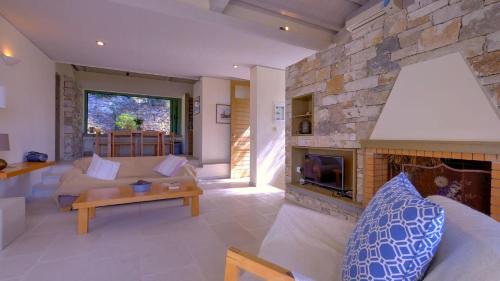 Paxos Villa | Villa Petra