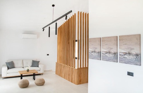 Pefki Apartment | Villa Pezoula By Plakalona Villas & Apartments