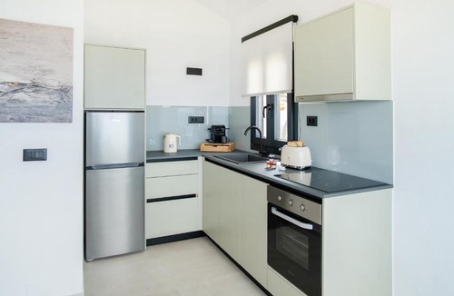 Pefki Apartment | Villa Pezoula By Plakalona Villas & Apartments