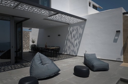 Kilada Villa | Villa Porphyra
