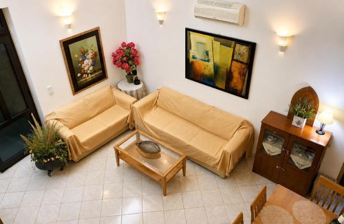 Pedi House | Villa Sera