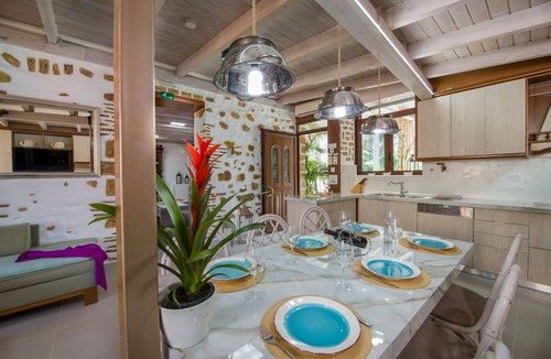 Chania Old City Villa | Villa Splantzia-Heated Pool-Garden-2min Chania Harbor