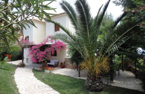 Petrothalassa Villa | VILLA STARCHART