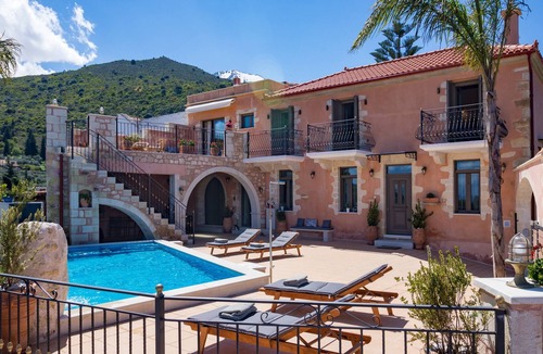 Tzitzifes Villa | Villa Steve Kois,a dream retreat with private heated pool