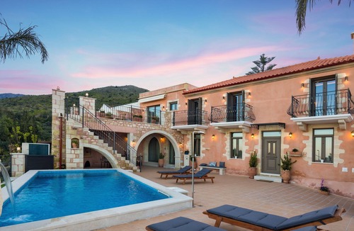 Tzitzifes Villa | Villa Steve Kois,a dream retreat with private heated pool