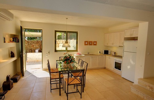 Karavados Villa | Villa 'Telina Ideales Resort' with Sea View, Wi-Fi and Air Conditioning