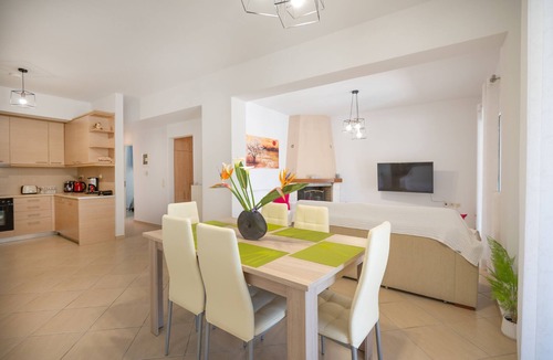 Gazatika Villa | Villa Telio: Sunny pool, A/C, WiFi, BBQ