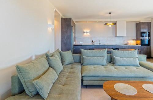 Limni Vouliagmenis Villa | Villa Terra