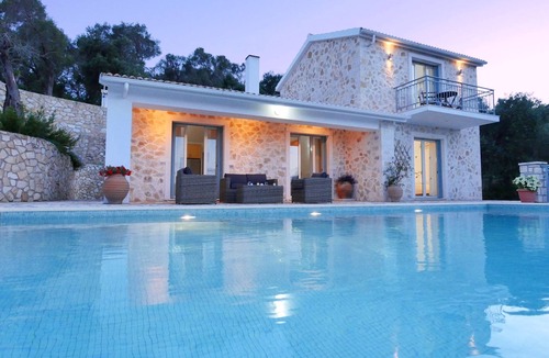 Rantatika Villa | Villa Thanelli - Two Bedroom Villa, Sleeps 4
