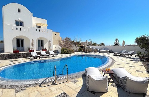 Kamari Villa | Villa Thea