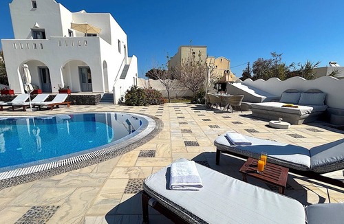 Kamari Villa | Villa Thea