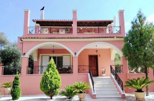 Ipsos Villa | Villa Valia Seaside (Superior Sea Level Villa-Ipsos bay Corfu)