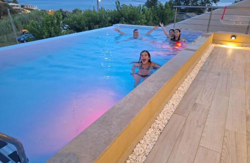 Gardenos Villa | villa vasillis-heated swimming pool with infinity view