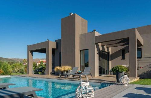Alikianos Villa | Villa Vega - "Heated" pool, next to nature!