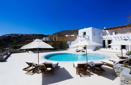 Kanalia Villa | Villa Veneta with pool and sea view