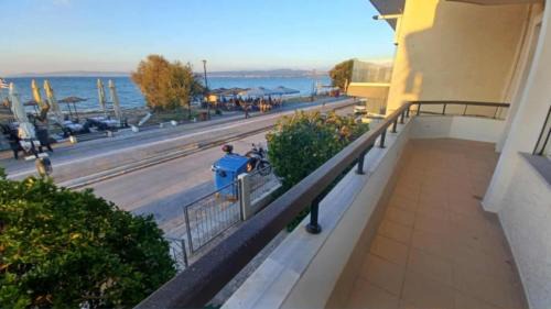Neoi Epivates Villa | Villa Veranda
