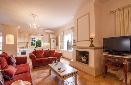 Doukades Villa | Villa Victor by Villa Plus