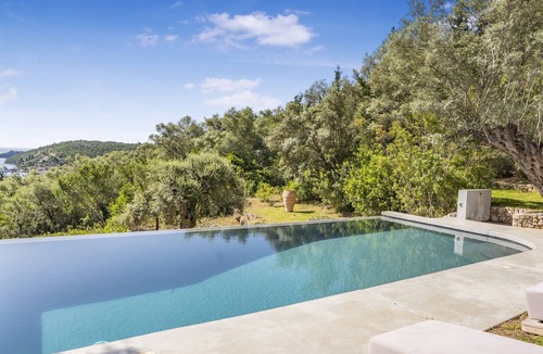 Sivota Villa | Villa Viviere -Nestled just 100 meters above the charming village of Sivota
