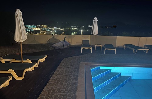 Vlicha Villa | Villa with Overflow Pool and Superb Sea Views!
