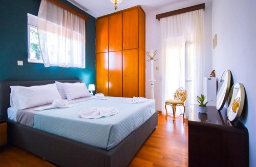 Galatas Villa | Villa Yacht Chania