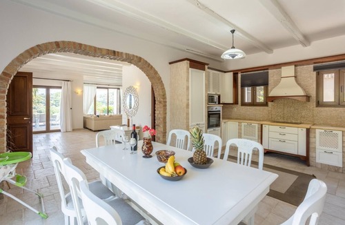 Peroulion Villa | Villa Zacharenia - Three Bedroom Villa, Sleeps 7
