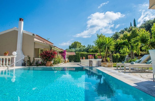 Peroulion Villa | Villa Ζapphira Peritheia Corfu