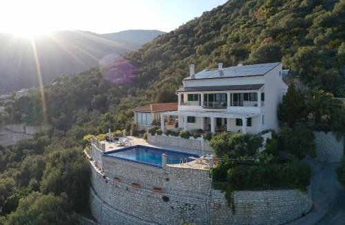 Nisaki Apartment | Villa Zeitouni