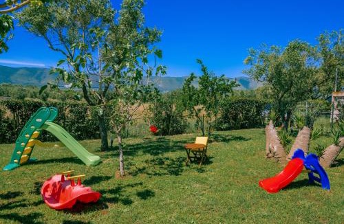 Neromilos Villa | Villa Zeza