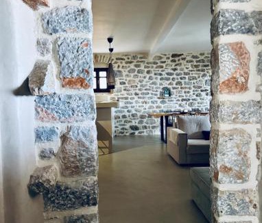 Omales Villa | VillaAurora-mani