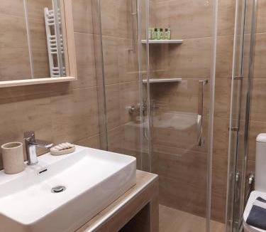 Vardaris Apartment | Villanova - Jade Suite