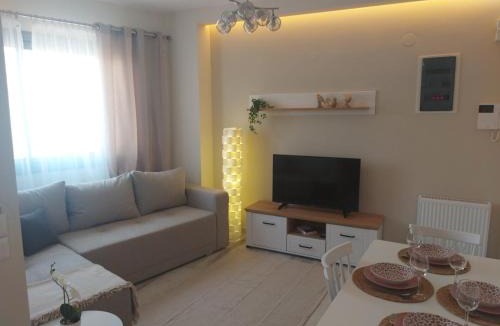 Vardaris Apartment | Villanova - Ruby Suite
