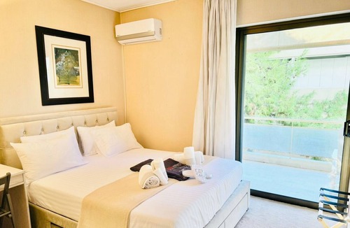 Vari-Voula-Vouliagmeni Apartment | Villasonboard 2Bed Condo Greek Riviera Vouliagmeni