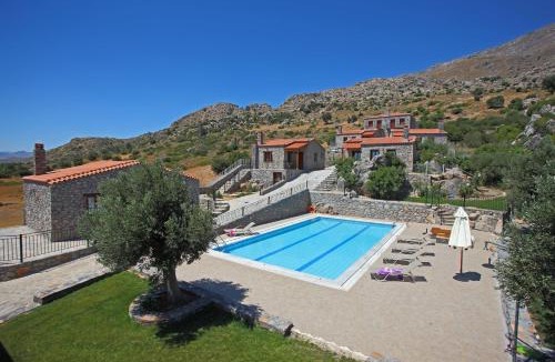Agios Vasileios House | Vrachos Villas