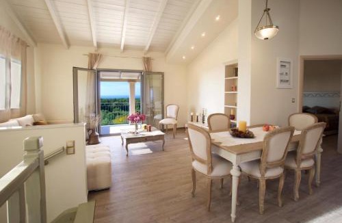 Antipata Villa | Vryonis by Vintage Travel