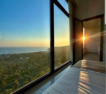 Himare Hotel | Wait 'n Sea
