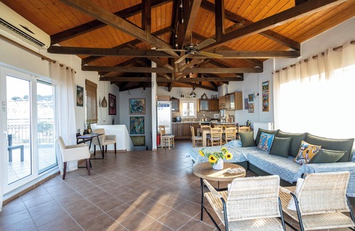 Likotinarea House | Where the Aegean blue speaks to your soul.
