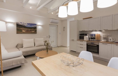 Ilida House | White Villas BV by Interhome