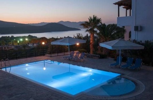 Istron Apartment | Wohnung Michalis in Agios Nikolaos mit Balkon by Interhome