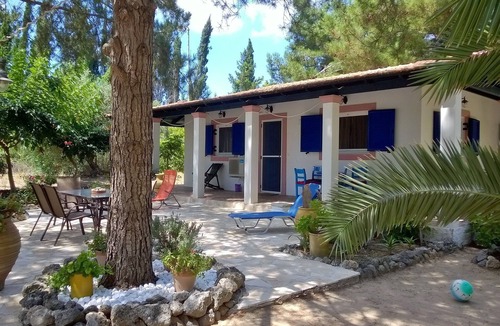 Melikia Villa | Wonderful Villa with amazing garden - 3 bedrooms on the beach in Corfu