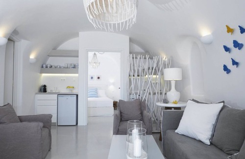 Imerovigli Villa | Wonderful Santorini Villa | Caldera View Cave House | 2 Bedrooms