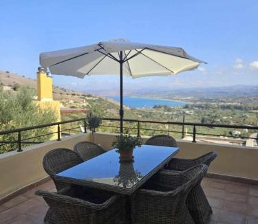 Exopoli House | Wormwood - Morfi Village