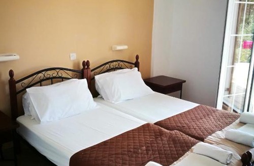 Sinarades Apartment | Yaliskari Beach