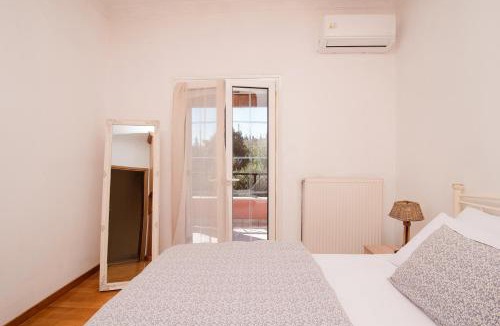 Kontokali Apartment | Yanna's Sea View Holiday House Close to Corfu Town