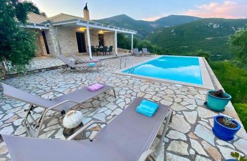 Parga Villa | Zarmine Villa