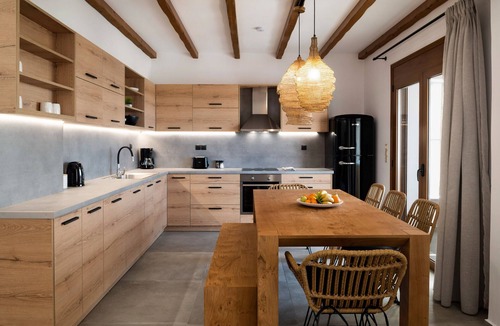 Magnisia Apartment | Zen Grande apt, Jacuzzi Near beach