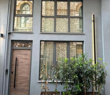 Ioannina Town Centre Apartment | Zen Private Suite