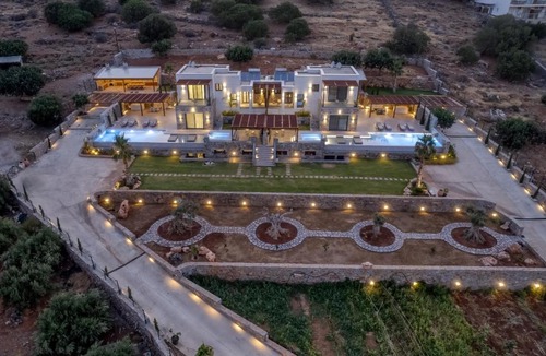 Agios Nikolaos Villa | Zeus Luxury Villas